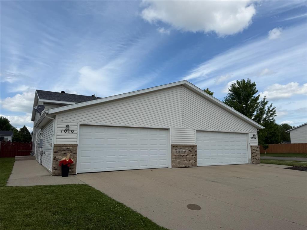 1010 Oak Place West Fargo ND 58078 7105018 image2