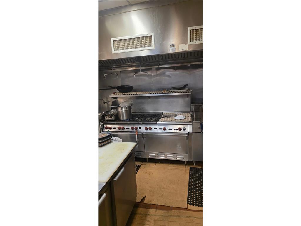 1010 Payne Avenue Saint Paul MN 55130 6702743 image2