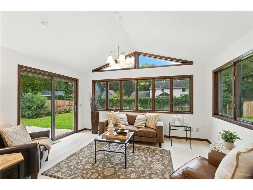 1010 Shady Oak Drive North Mankato MN 56003 6772718 image1