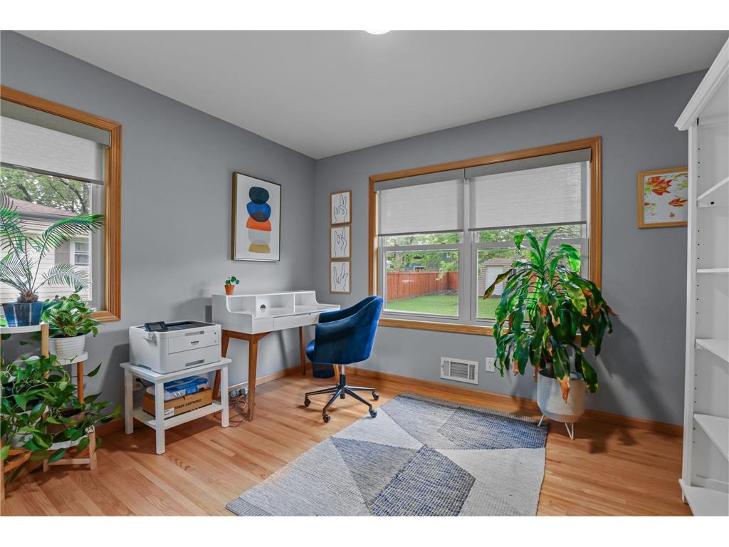 10101 Harrison Road Bloomington MN 55437 7074431 image16