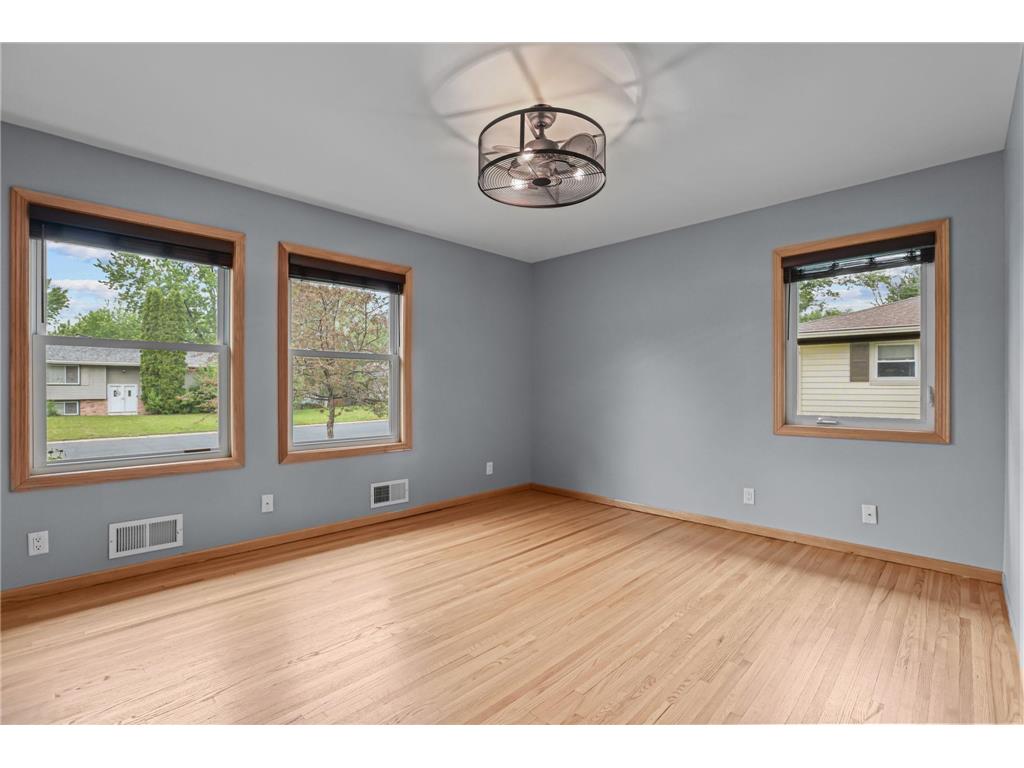 10101 Harrison Road Bloomington MN 55437 7074431 image19