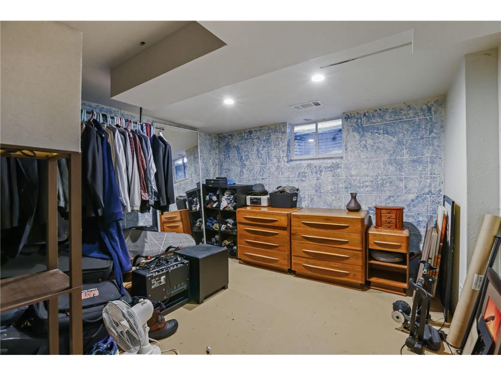 10101 Harrison Road Bloomington MN 55437 7074431 image24