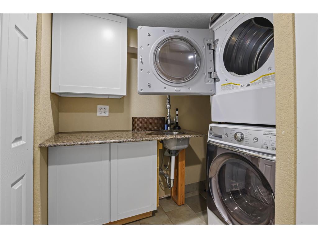 10101 Harrison Road Bloomington MN 55437 7074431 image28