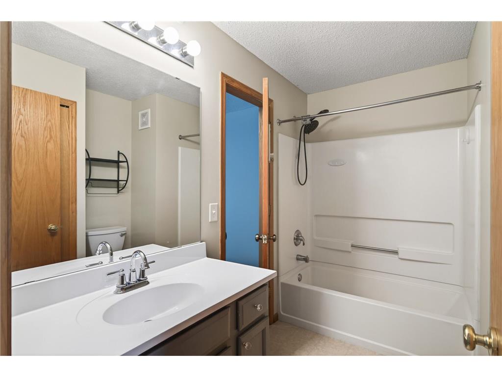 10104 Fillmore Street NE #A Blaine MN 55434 7091725 image25