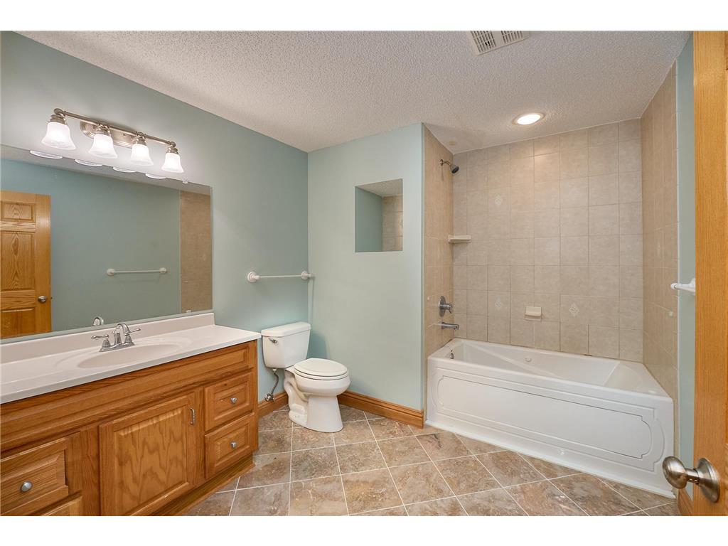 10106 Chestnut Circle N Brooklyn Park MN 55443 7039239 image20