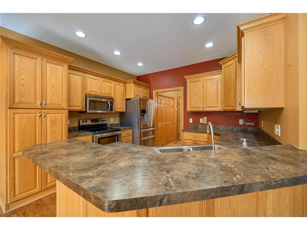 10106 Chestnut Circle N Brooklyn Park MN 55443 7039239 image5