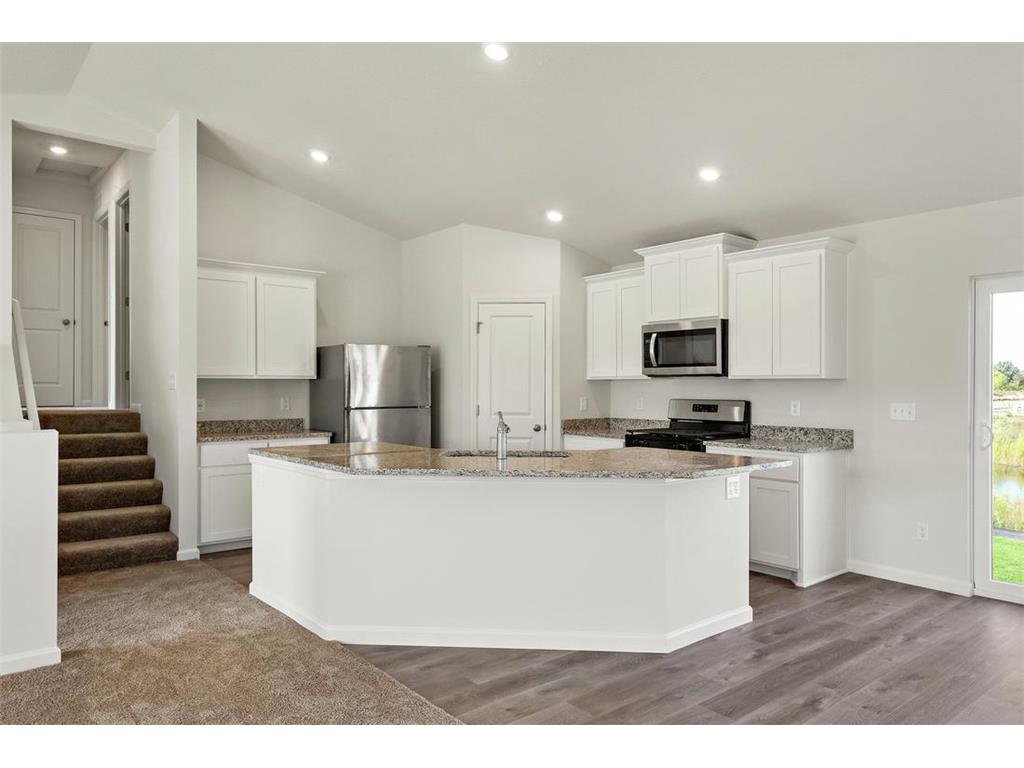 10108 Twin Lakes Parkway NW Elk River MN 55330 6649847 image4