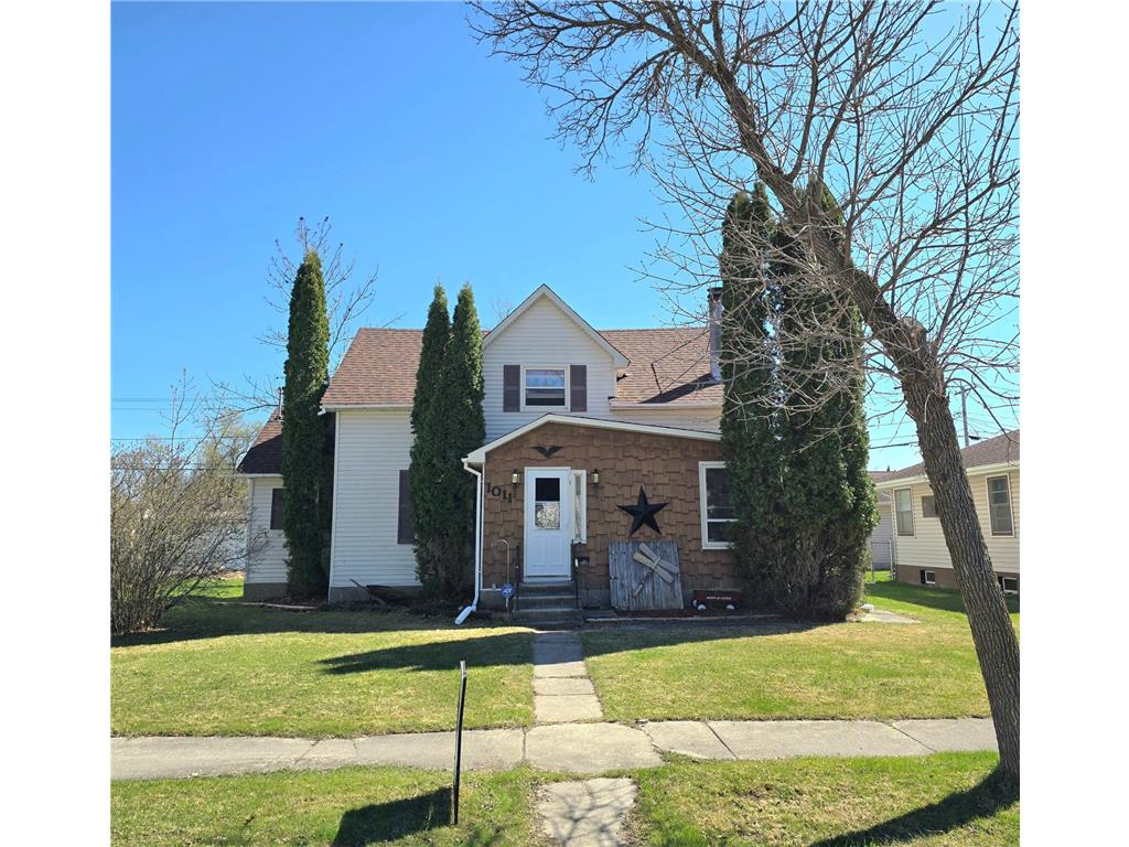 1011 10th Street International Falls MN 56649 6676103 image1