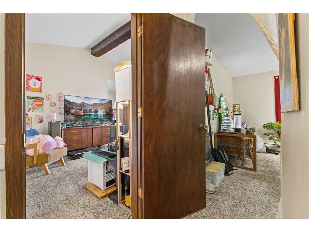 1011 11th Avenue S #8 Hopkins MN 55343 7062741 image16