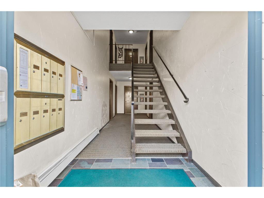 1011 11th Avenue S #8 Hopkins MN 55343 7062741 image2