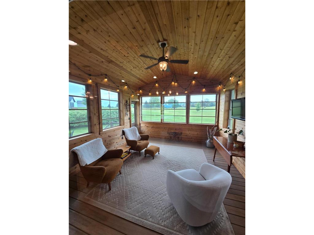 1011 174th Street Hammond WI 54015 7098449 image1