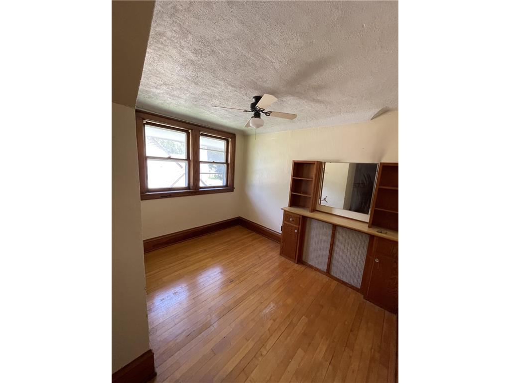 1011 6th Avenue Mountain Lake MN 56159 6776504 image19