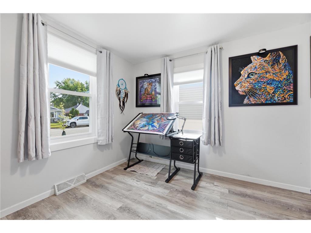 1011 E 5th Street Winona MN 55987 7102275 image11