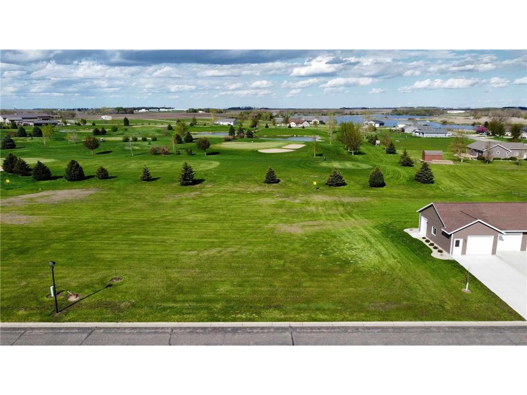 1011 Eastbay Avenue Balaton MN 56115 5474448 image4