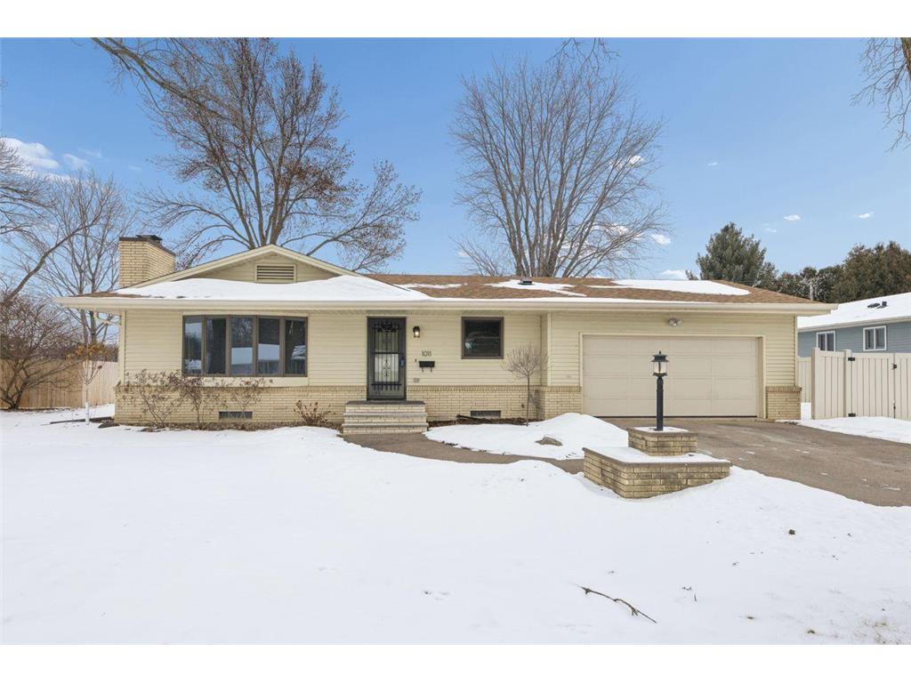 1011 Hazel Street River Falls WI 54022 7016768 image1
