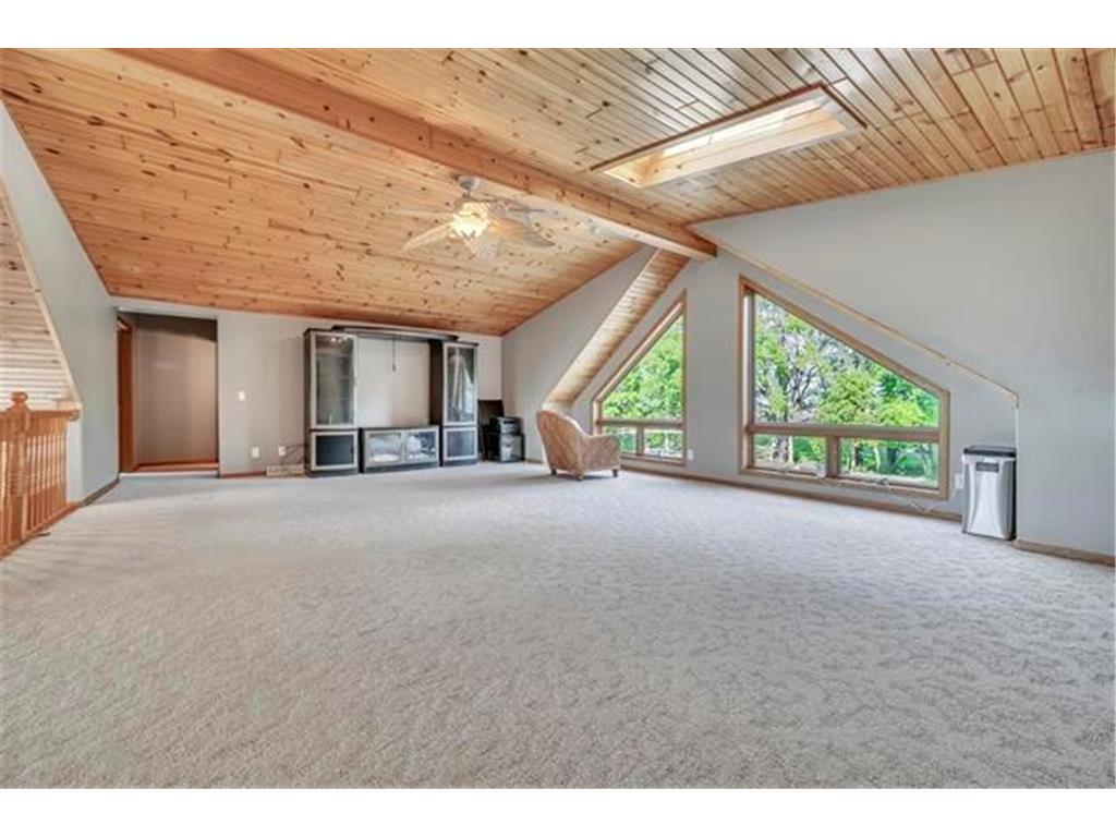 1011 Highway 15 Armstrong IA 50514 - Iowa Lake 6825020 image18