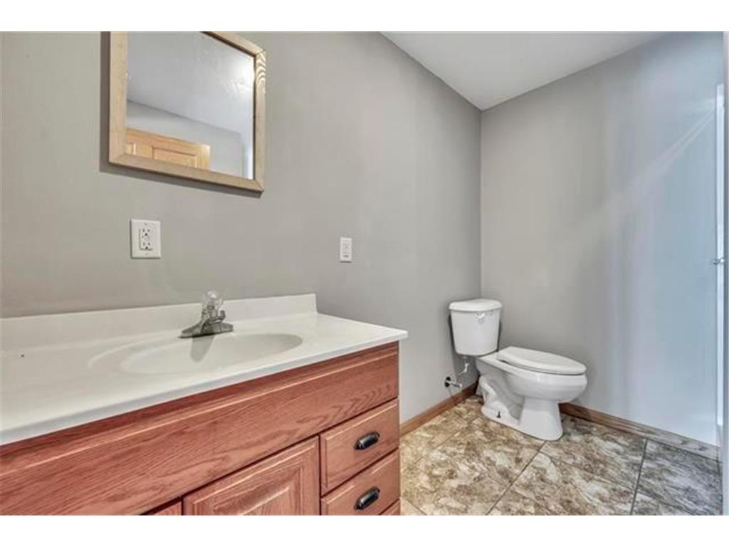 1011 Highway 15 Armstrong IA 50514 - Iowa Lake 6825020 image20