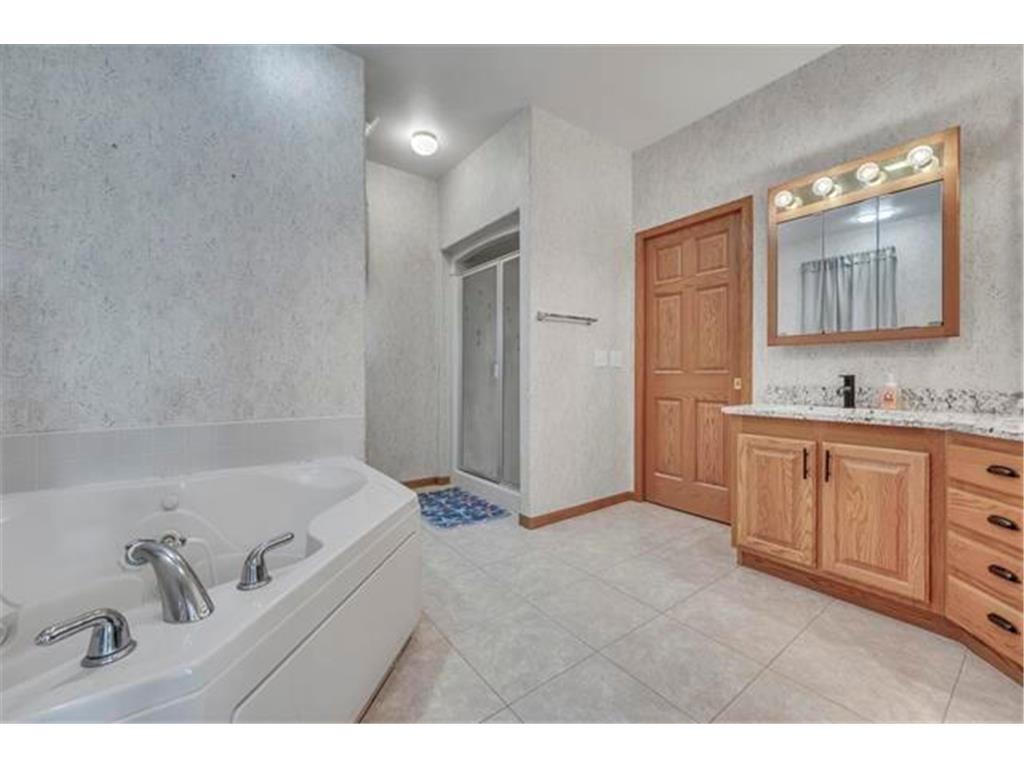 1011 Highway 15 Armstrong IA 50514 - Iowa Lake 6825020 image27