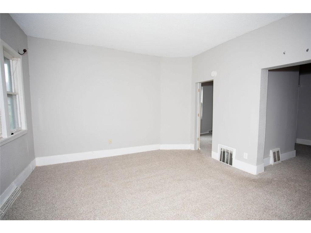 1011 Minnehaha Avenue E Saint Paul MN 55106 6739406 image14