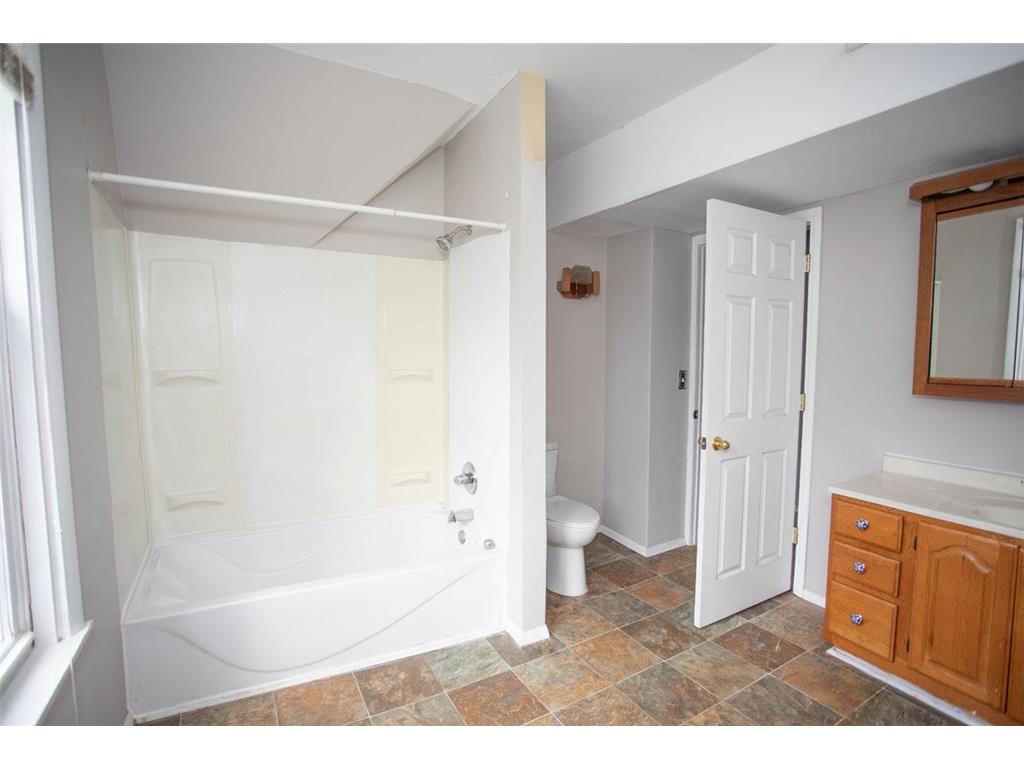 1011 Minnehaha Avenue E Saint Paul MN 55106 6739406 image40