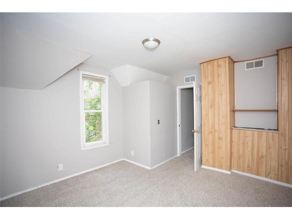 1011 Minnehaha Avenue E Saint Paul MN 55106 6739406 image44