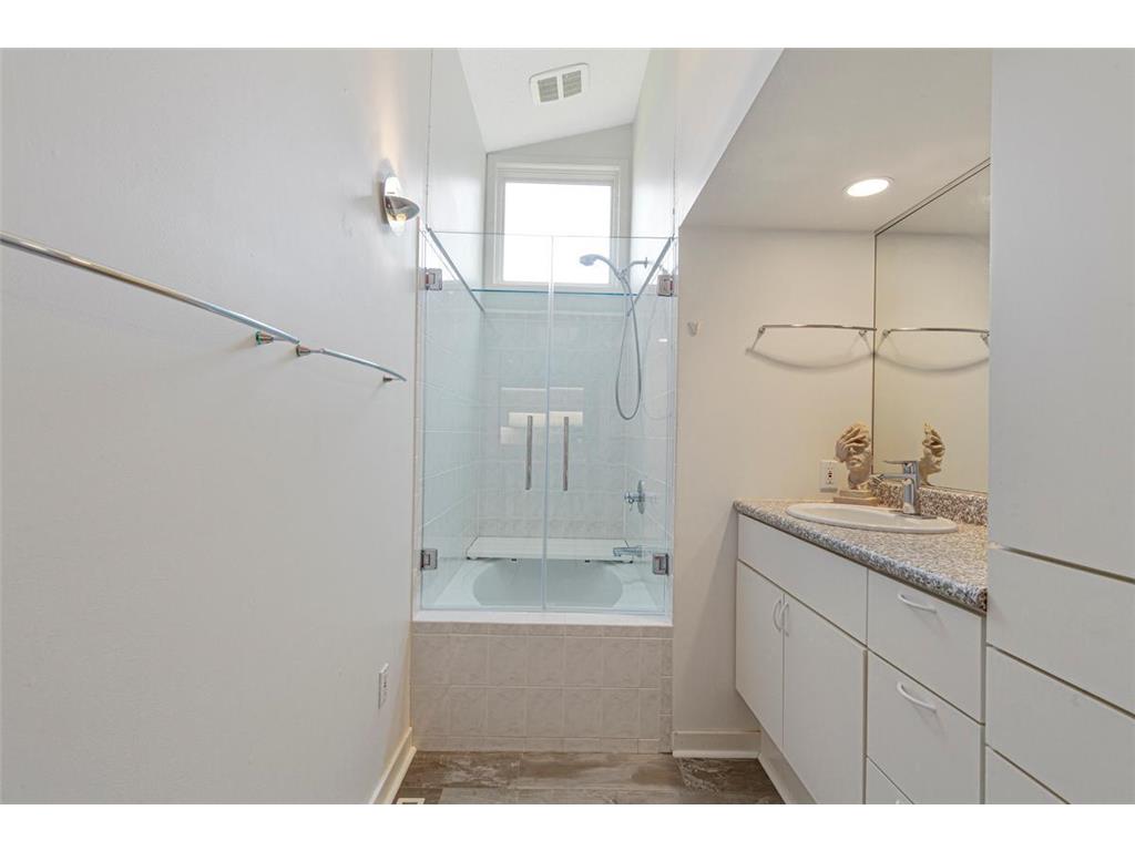 1011 Poplar Street Northfield MN 55057 6800797 image30