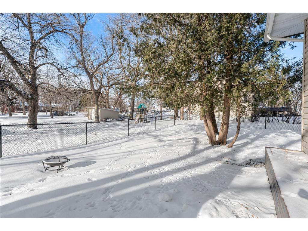 1011 Van Dyke Road NW Alexandria MN 56308 - Henry 7004639 image16