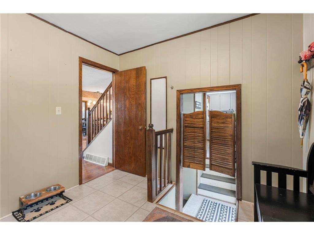 1011 Van Dyke Road NW Alexandria MN 56308 - Henry 7004639 image35