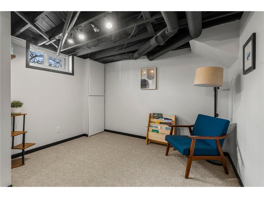 1011 Van Dyke Road NW Alexandria MN 56308 - Henry 7004639 image55