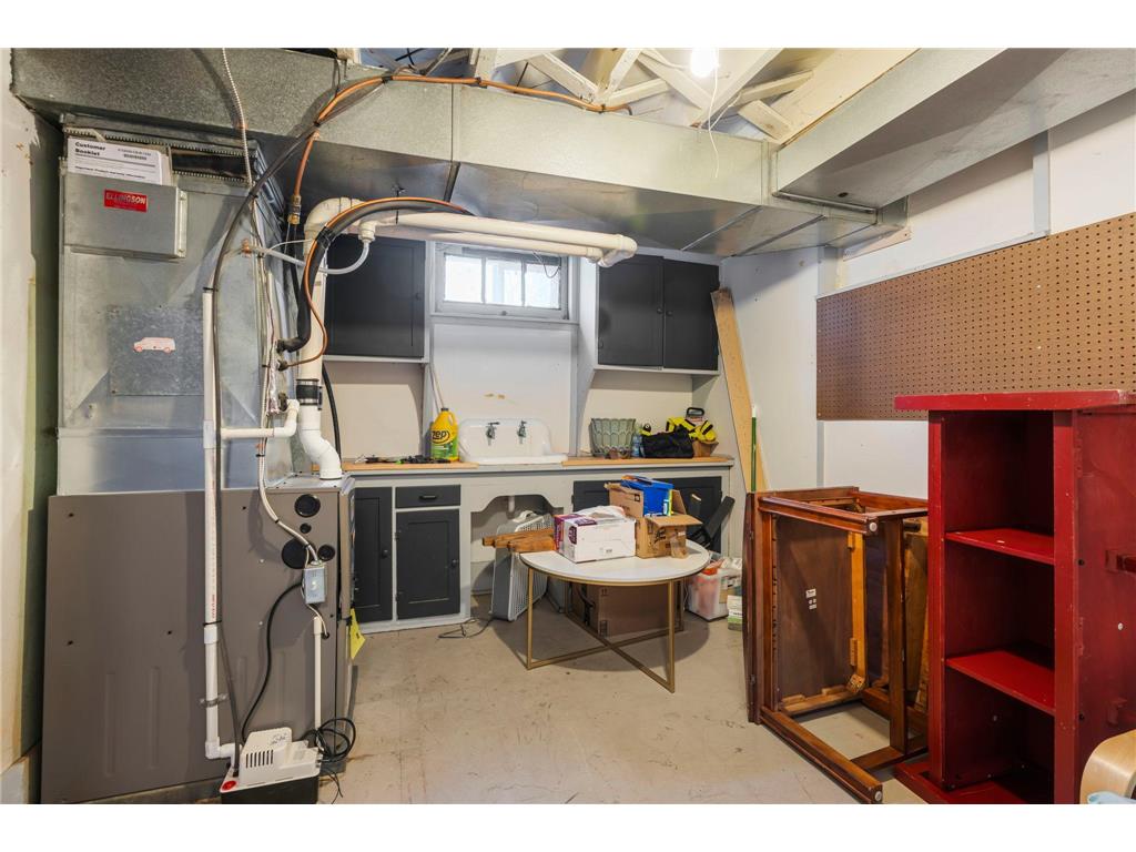 1011 Van Dyke Road NW Alexandria MN 56308 - Henry 7004639 image57