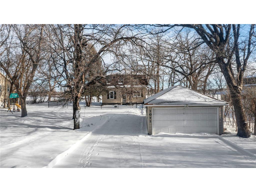 1011 Van Dyke Road NW Alexandria MN 56308 - Henry 7004639 image6