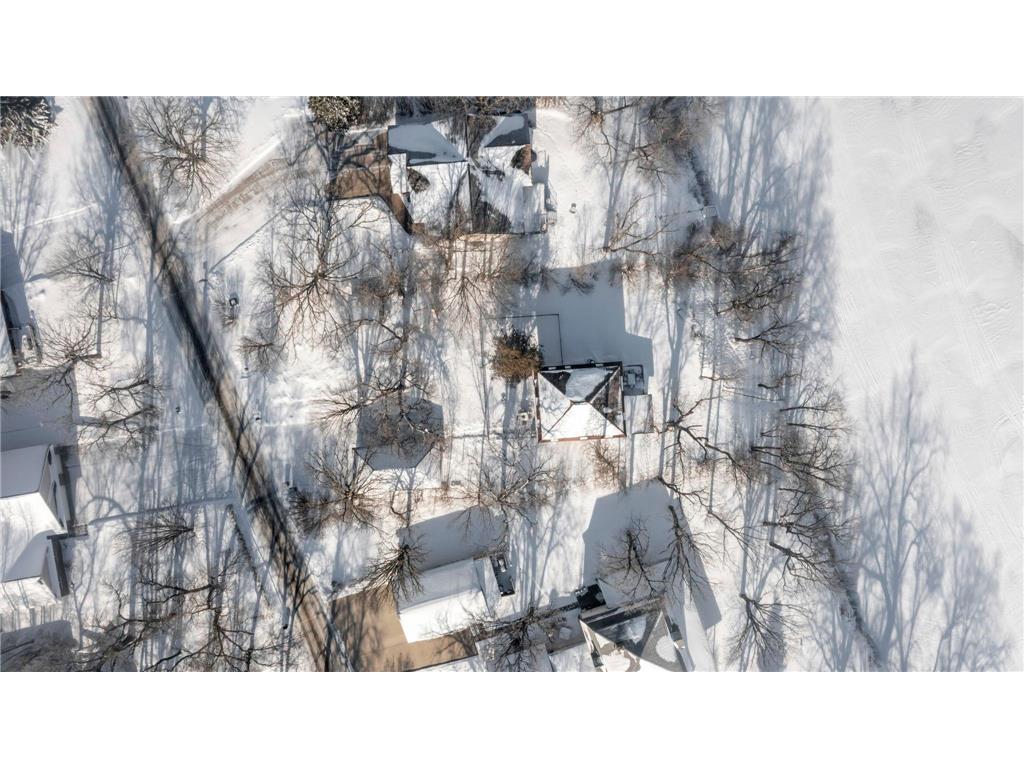 1011 Van Dyke Road NW Alexandria MN 56308 - Henry 7004639 image76