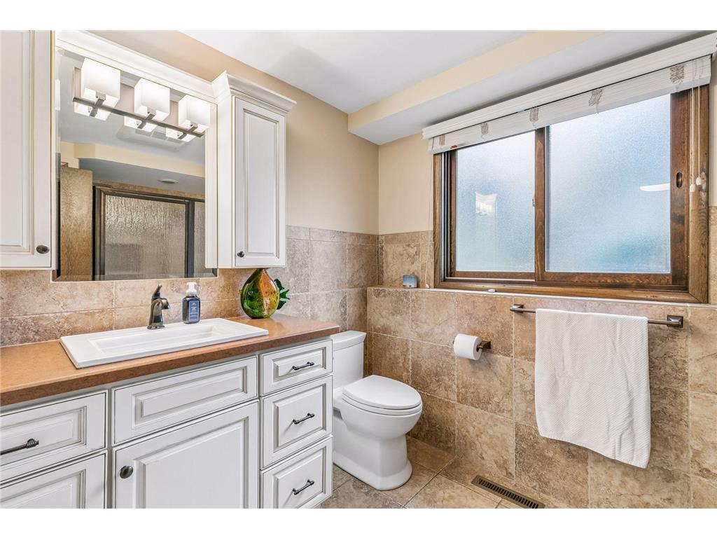 10110 Oak Shore Drive Lakeville MN 55044 7078678 image39