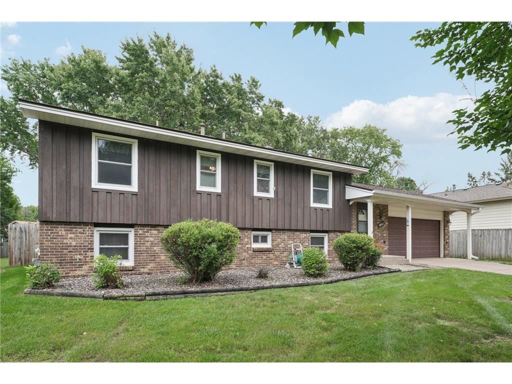 10111 Quinn Street NW Coon Rapids MN 55433 6776573 image1