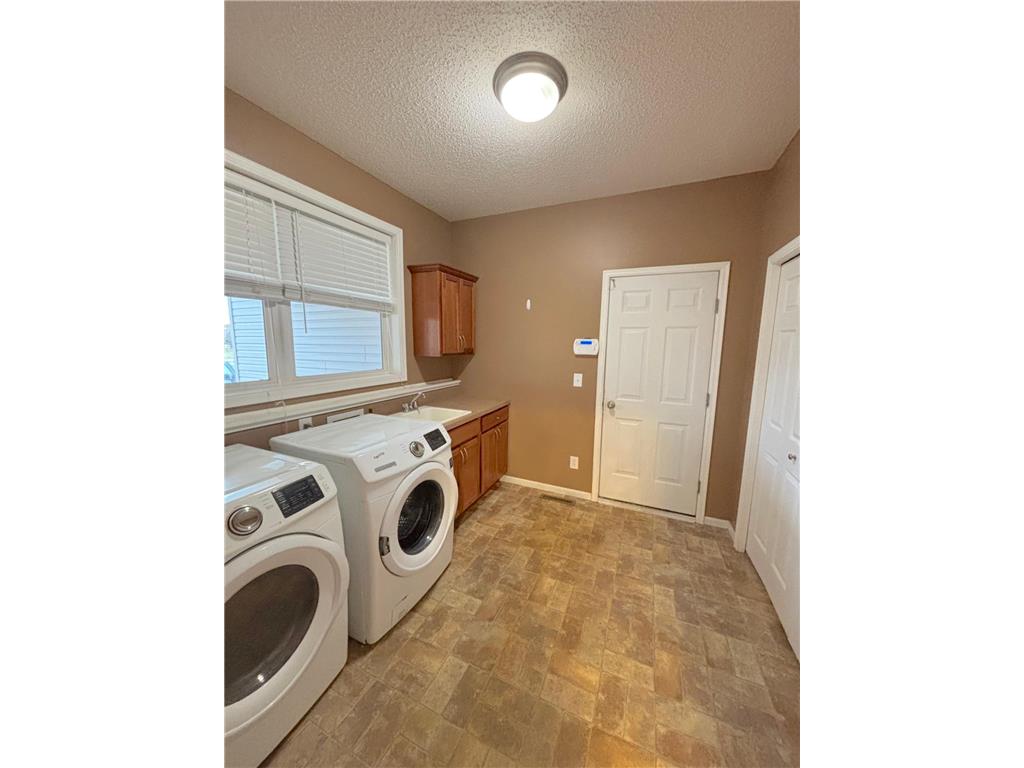 10111 Welcome Avenue N Brooklyn Park MN 55443 7050318 image16
