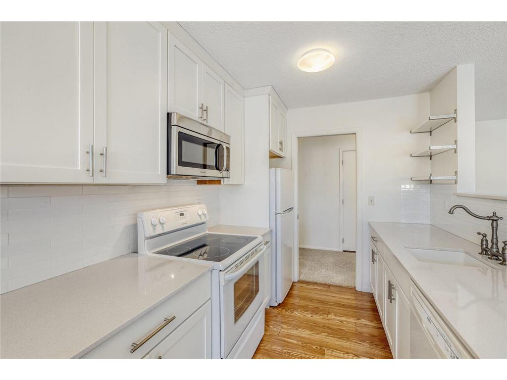 10113 34th Street W #342 Minnetonka MN 55305 7013763 image3