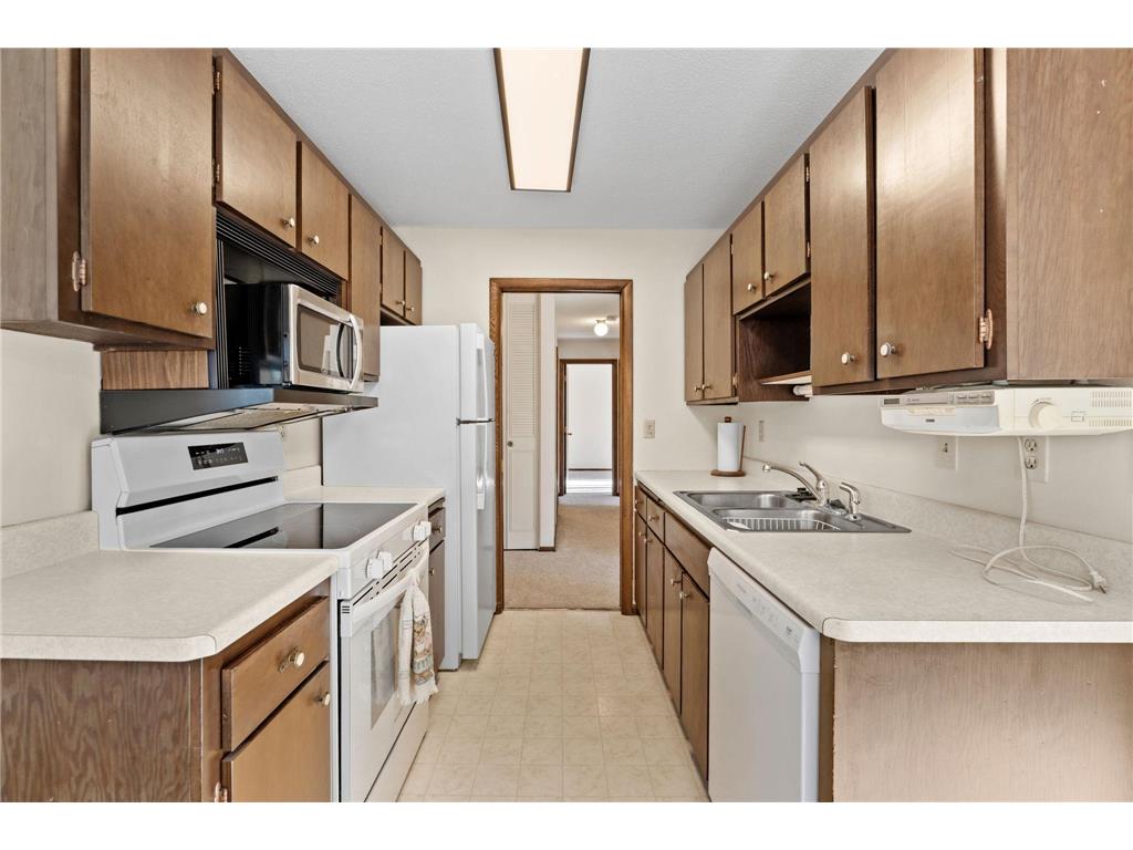 10113 W 34th Street #228 Minnetonka MN 55305 7065465 image11