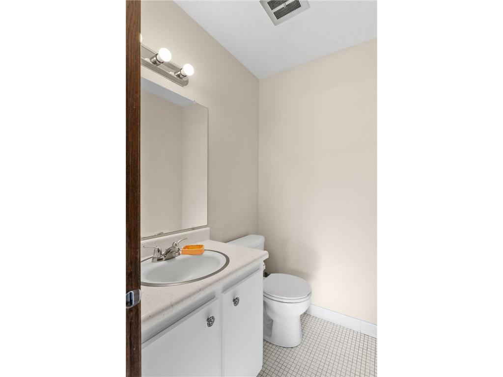 10113 W 34th Street #228 Minnetonka MN 55305 7065465 image24