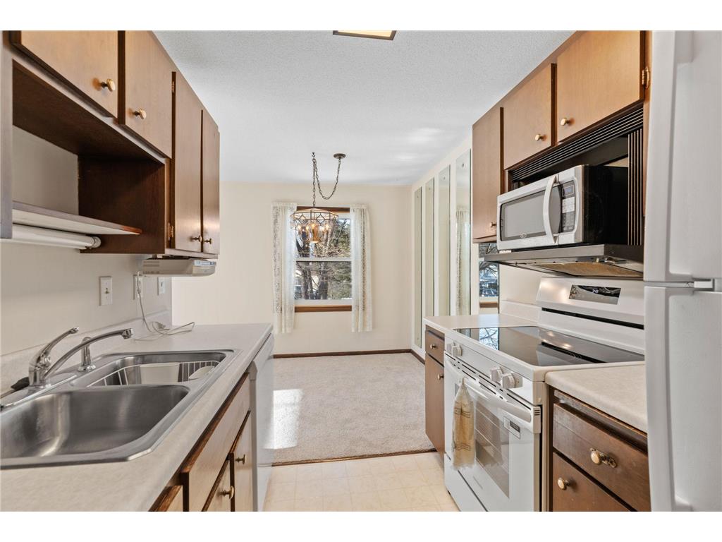 10113 W 34th Street #228 Minnetonka MN 55305 7065465 image5