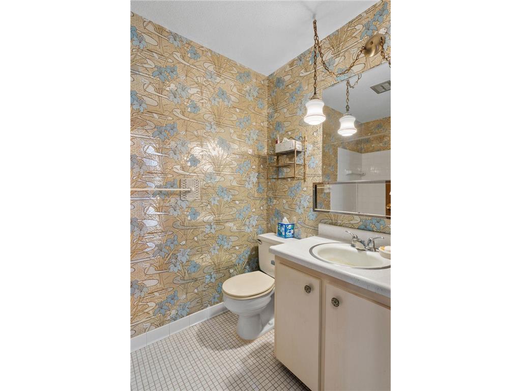 10113 W 34th Street #228 Minnetonka MN 55305 7065465 image7