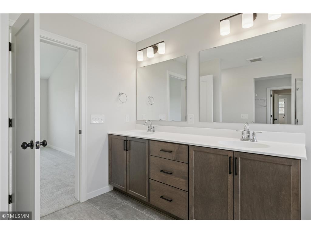 10115 Blackmoor Road Woodbury MN 55129 6787406 image27