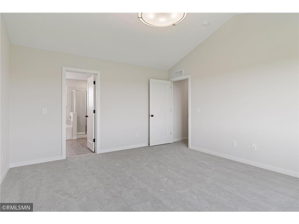 10115 Blackmoor Road Woodbury MN 55129 7004045 image24