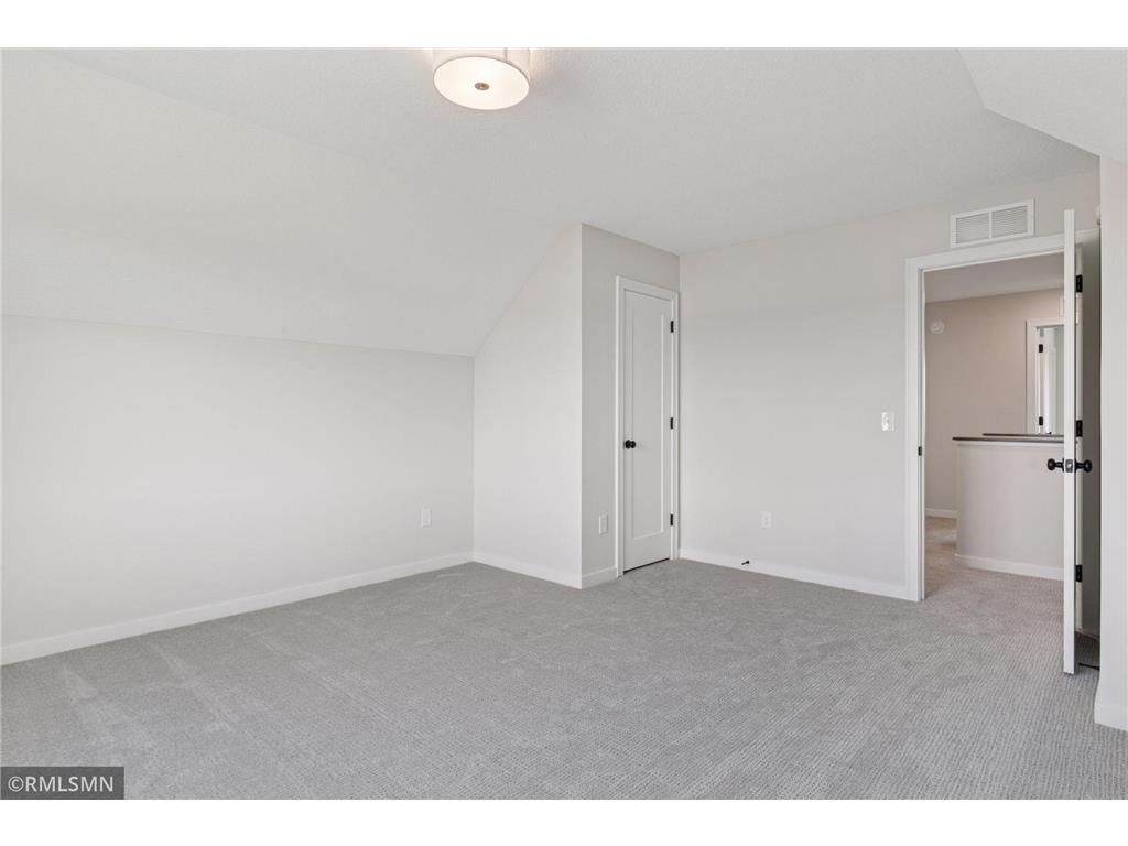 10115 Blackmoor Road Woodbury MN 55129 7004045 image31