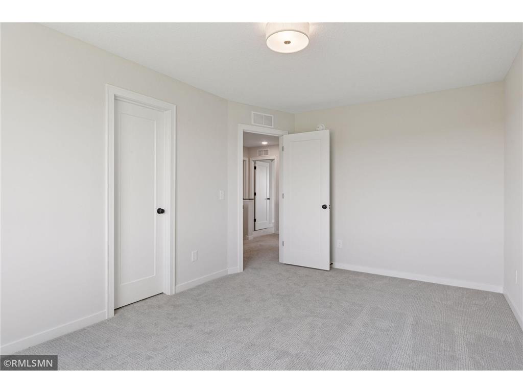 10115 Blackmoor Road Woodbury MN 55129 7004045 image33