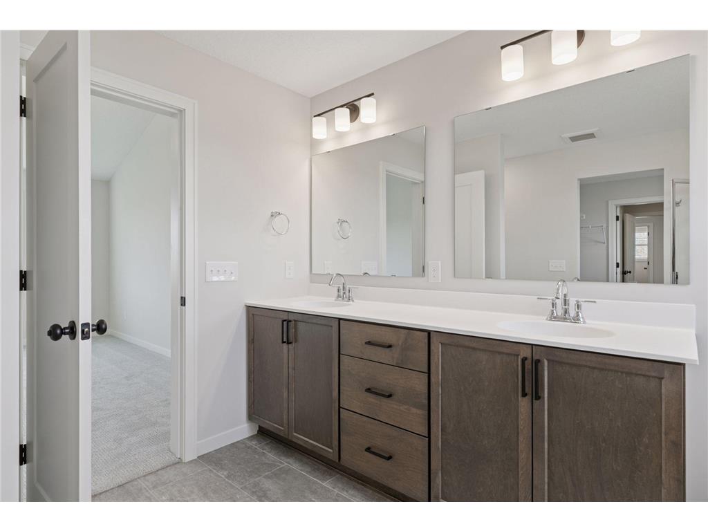 10115 Blackmoor Road Woodbury MN 55129 7065063 image25