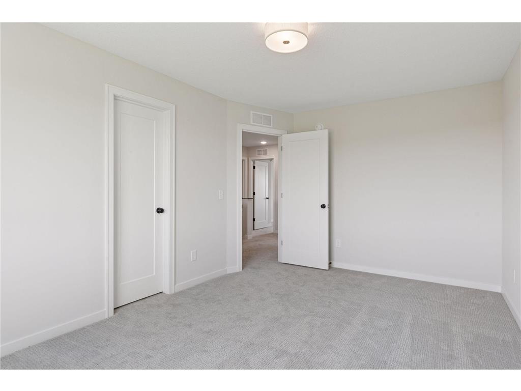 10115 Blackmoor Road Woodbury MN 55129 7065063 image33