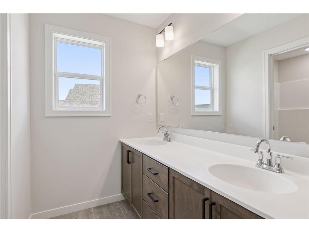 10115 Blackmoor Road Woodbury MN 55129 7065063 image34