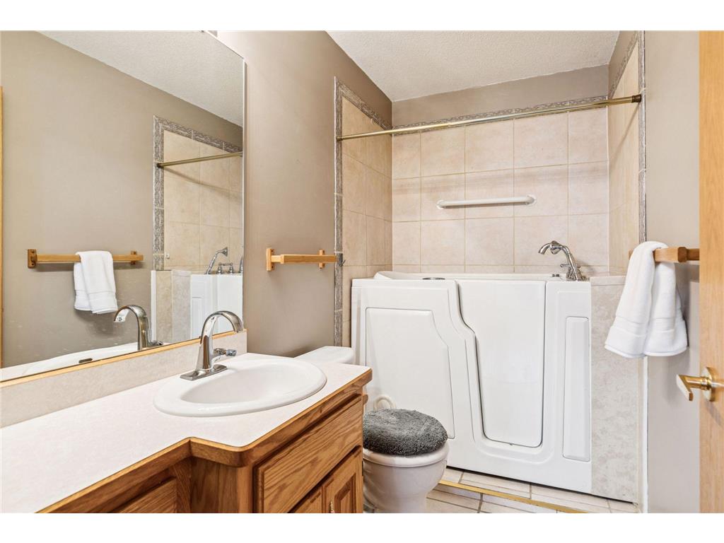 1012 18th Avenue SE Forest Lake MN 55025 7014458 image21