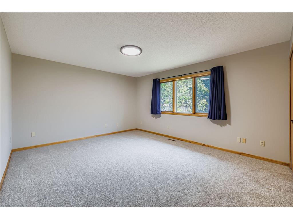 1012 Crystal Lake Road E Burnsville MN 55306 6808989 image15