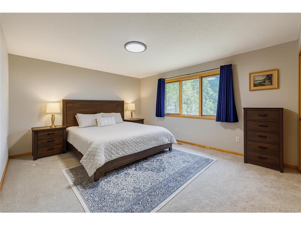 1012 Crystal Lake Road E Burnsville MN 55306 6808989 image16